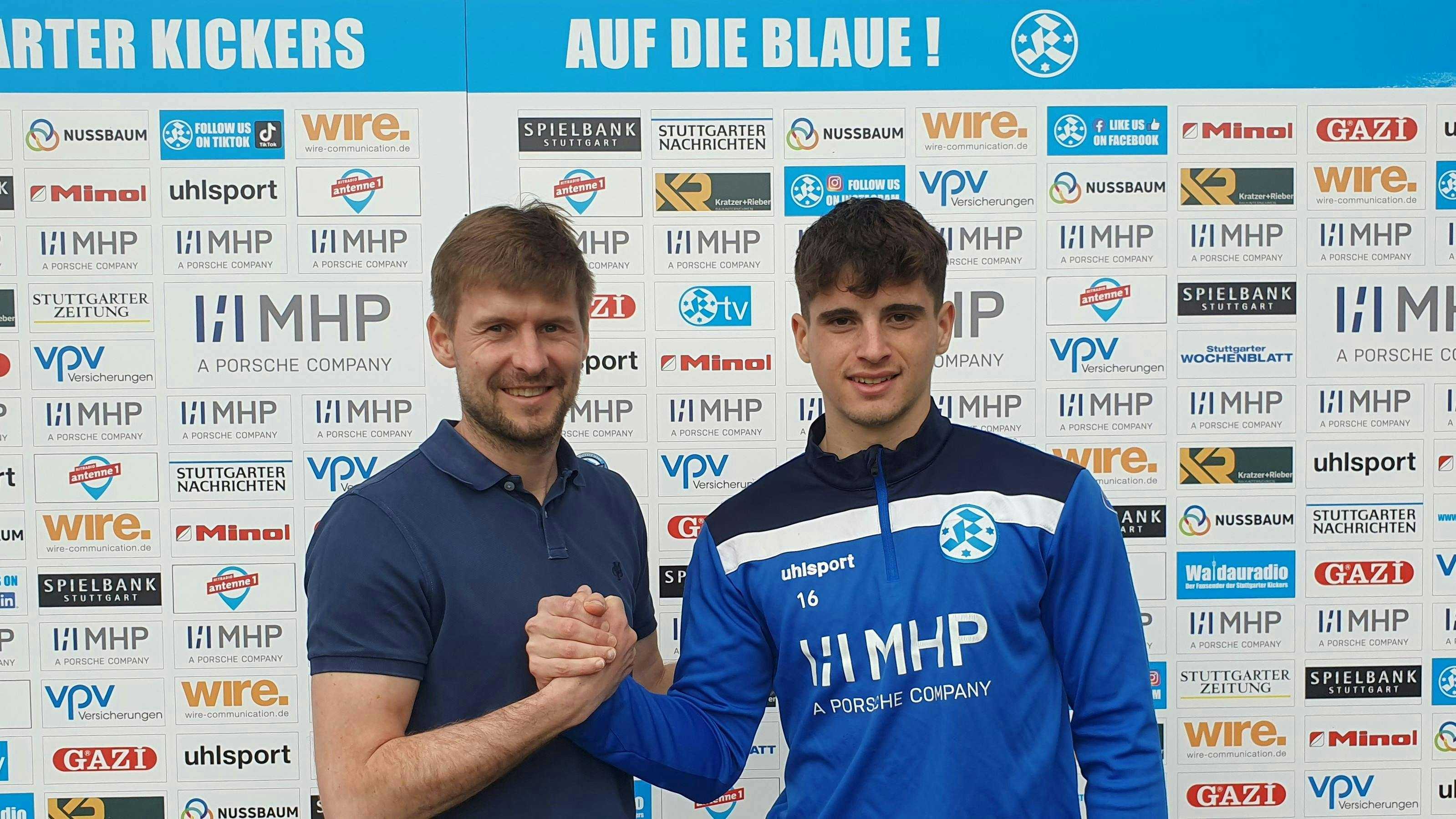 Maximilian Otto bleibt auch in der Regionalliga